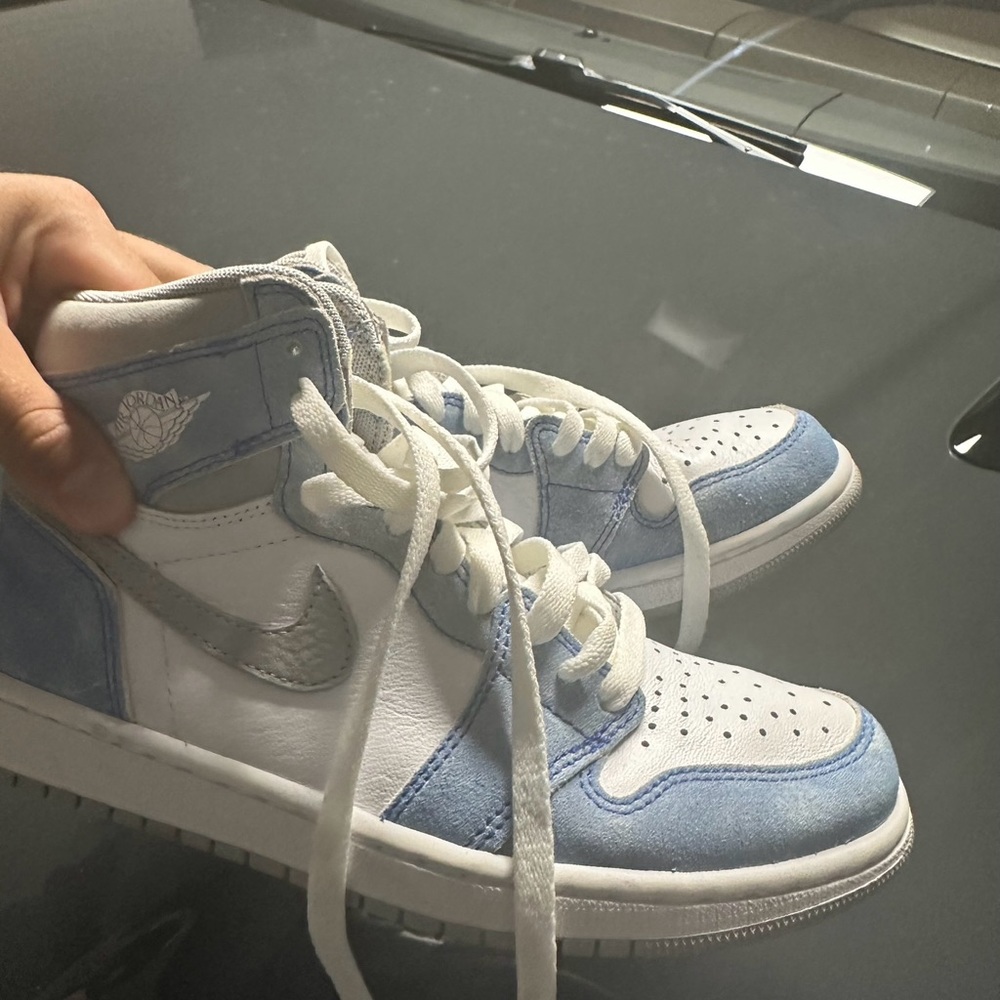 Jordan 1 Retro High 5.5 or 7 womens